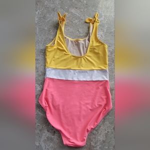 Girls size XL 12-14 Old Navy bathing suit